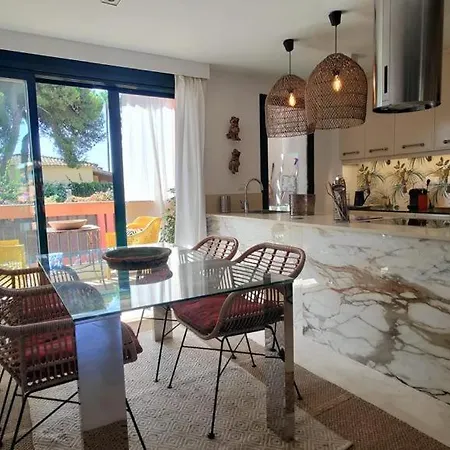 Chambao Cabopino Apartment